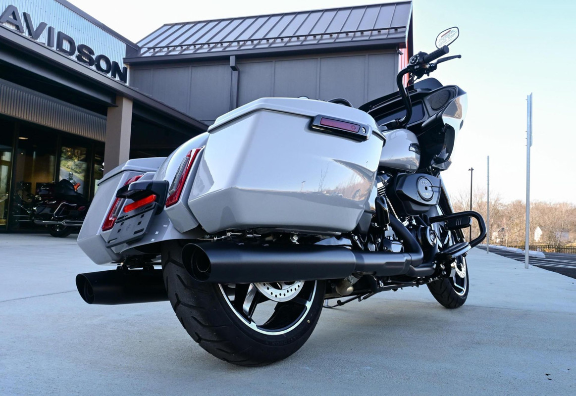 Road Glide®