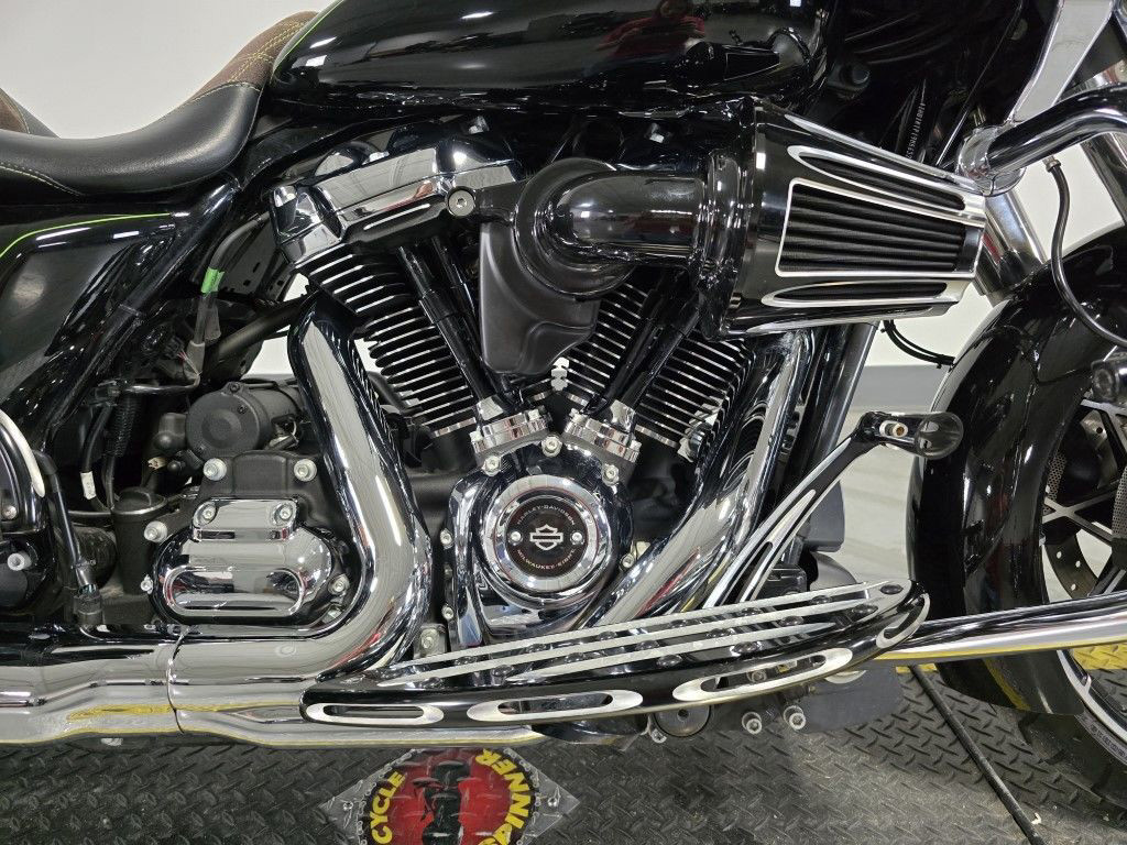 Road Glide® Special