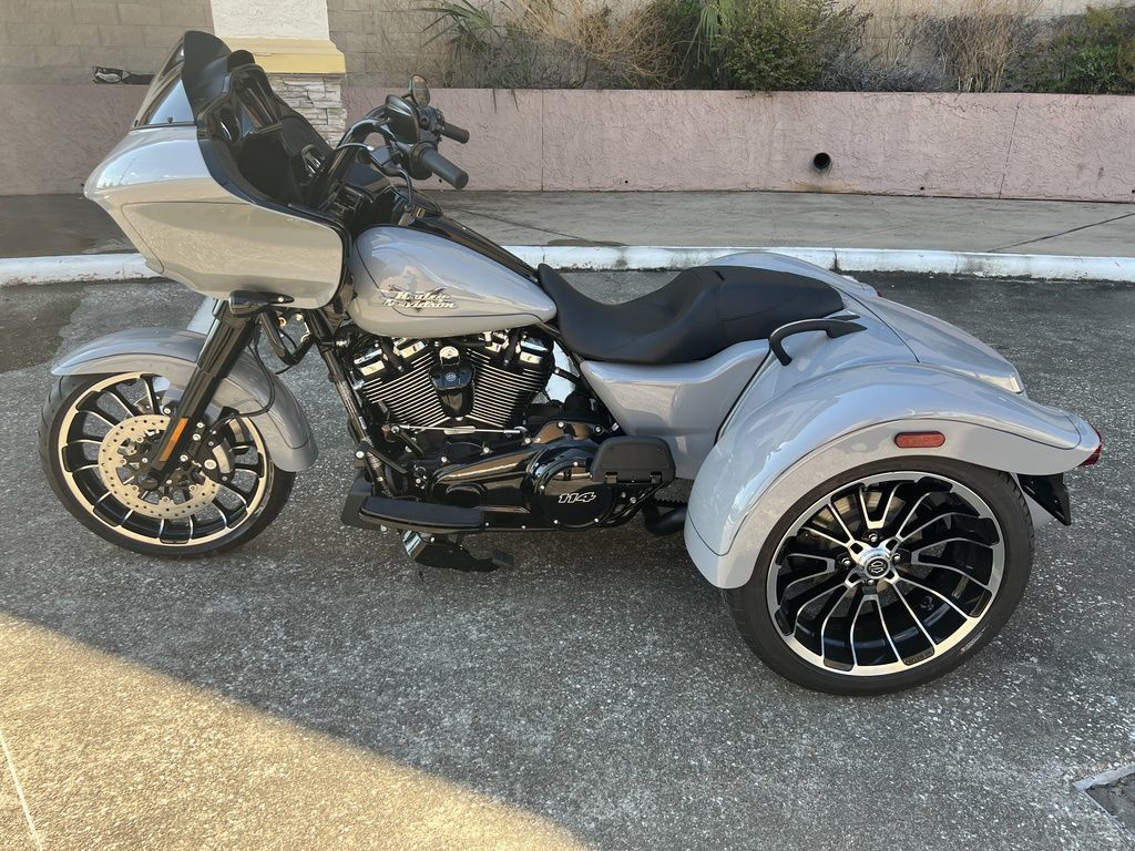 Road Glide® 3