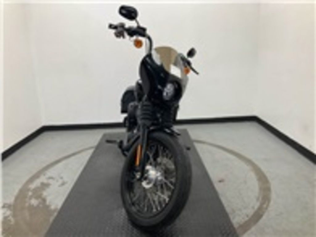 Softail® Street Bob®