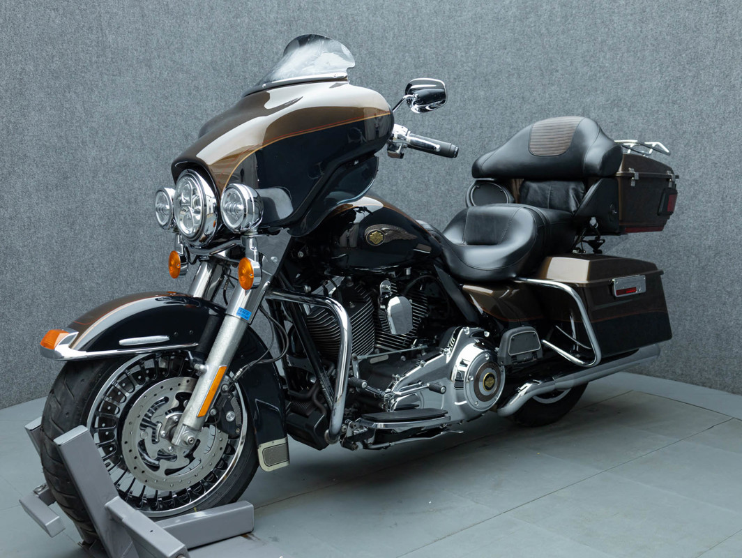 Electra Glide® Ultra® Limited 110th Anniversary