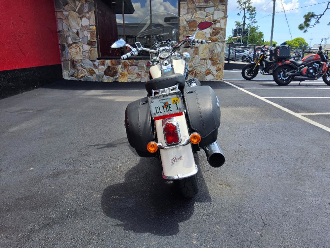 Softail® Deluxe