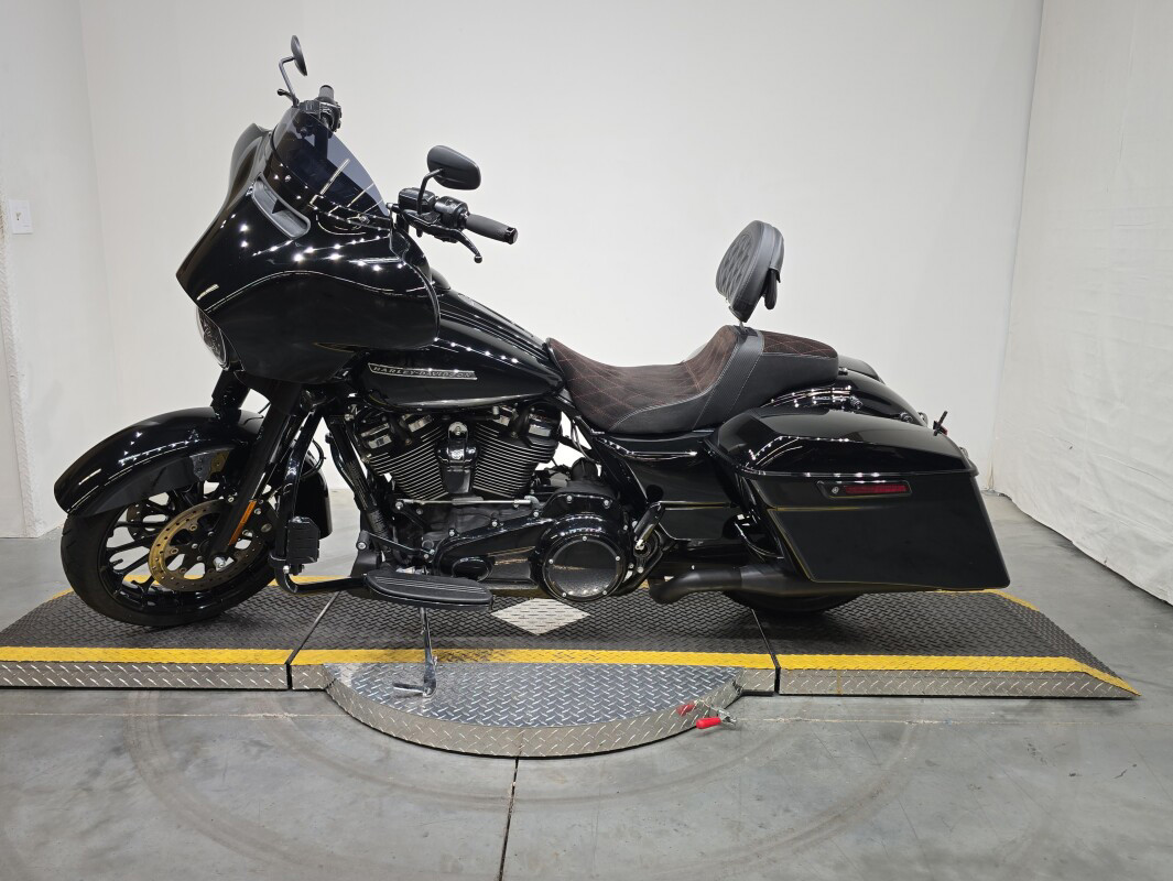 Street Glide® Special