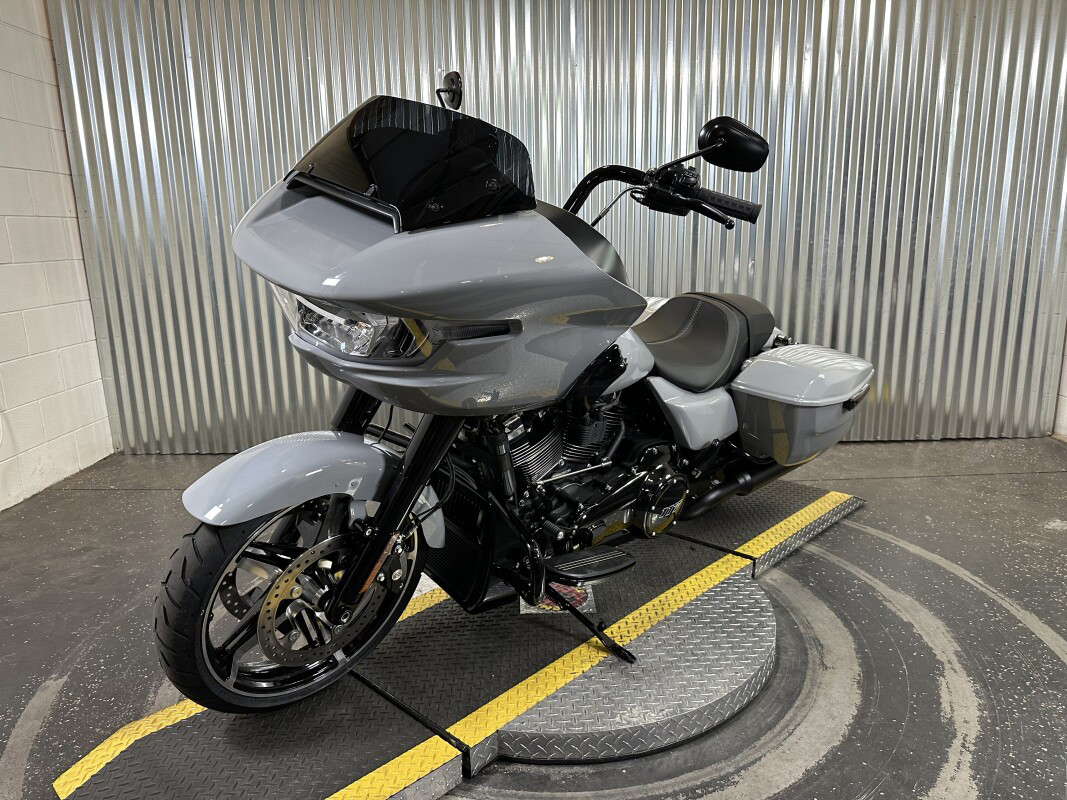 Road Glide®