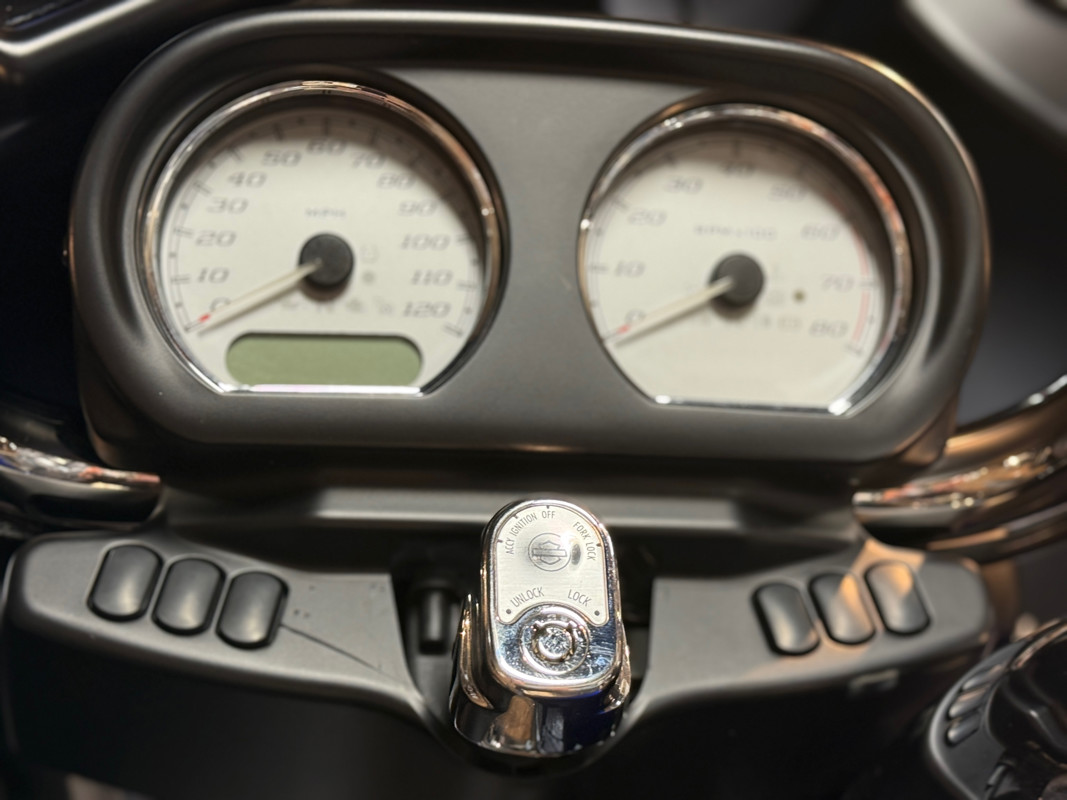 Road Glide®