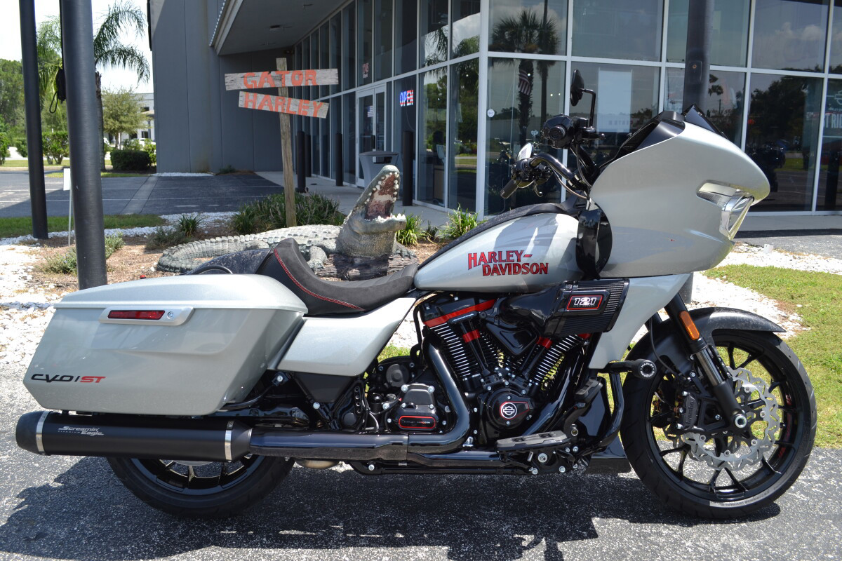 CVO® Road Glide® ST