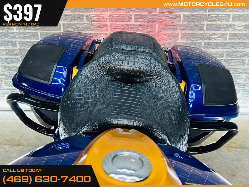 Road Glide®