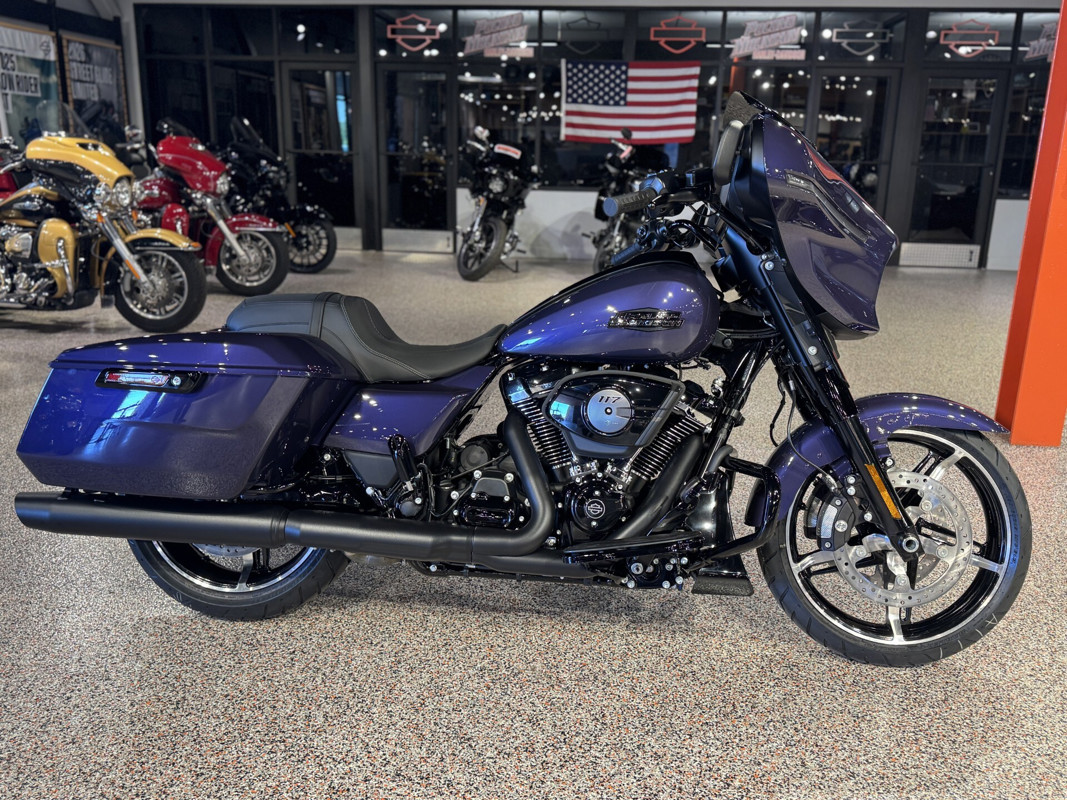 Street Glide®