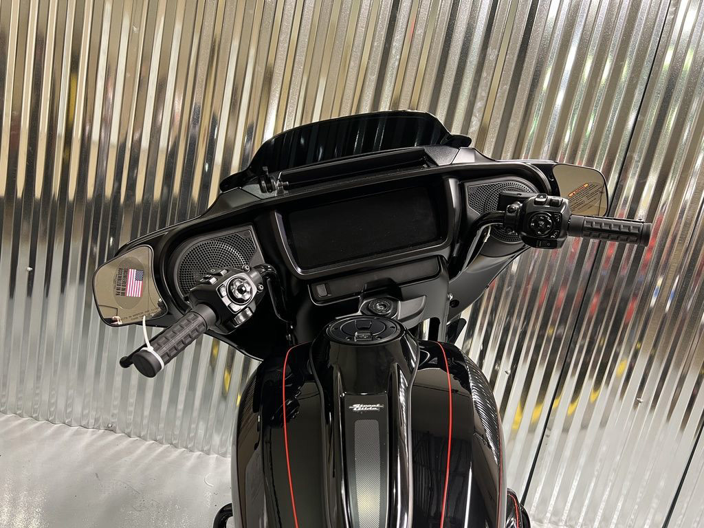 Street Glide®