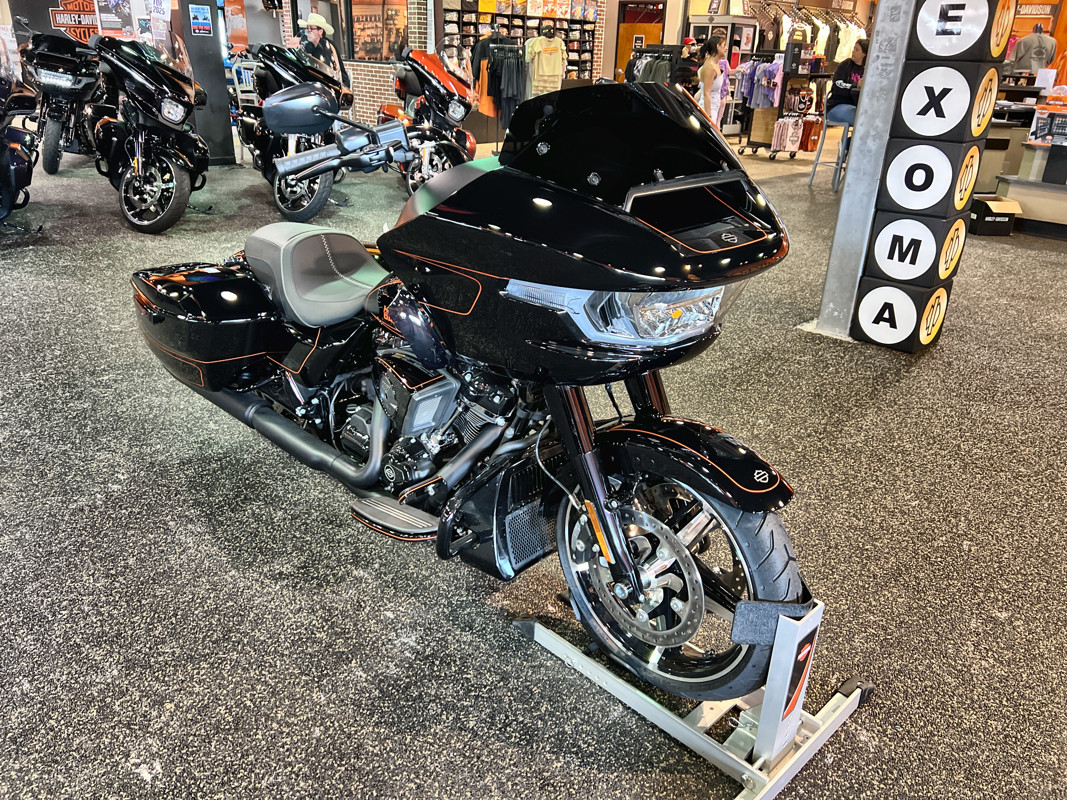 Road Glide®