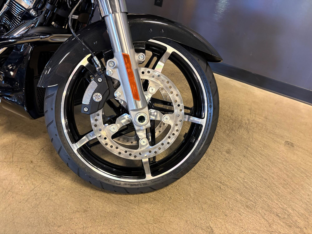 Road Glide®