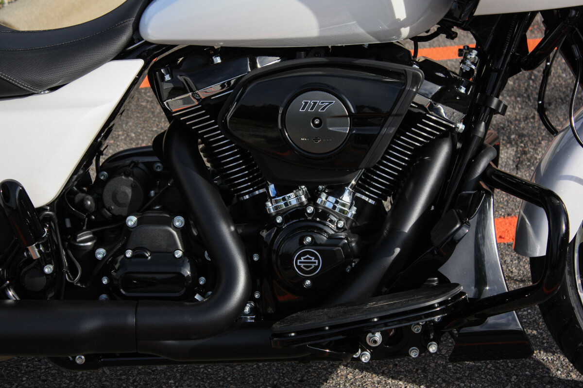 Road Glide®