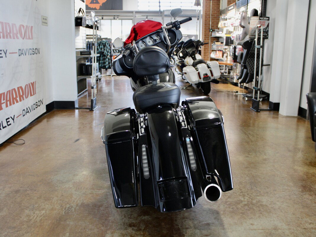 Street Glide®