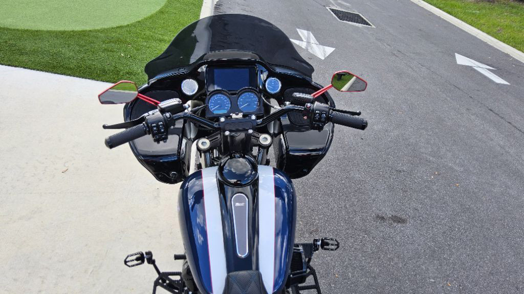 Road Glide®