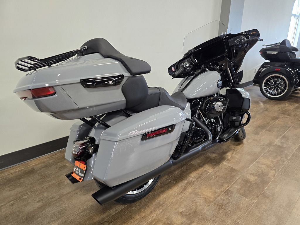 Street Glide® Limited