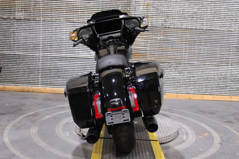 Street Glide®