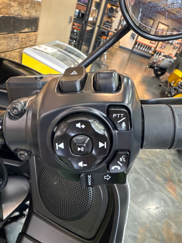 Road Glide®