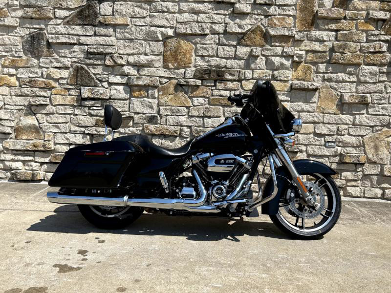 Street Glide®