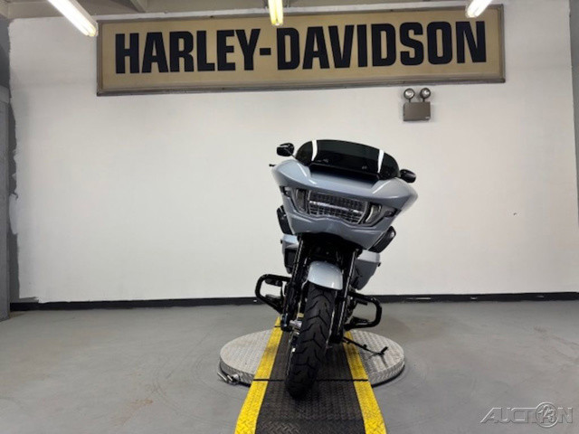 Road Glide®