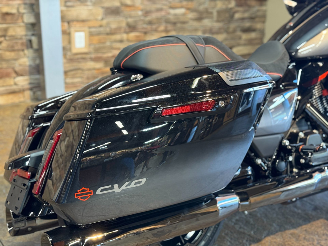 CVO® Road Glide®