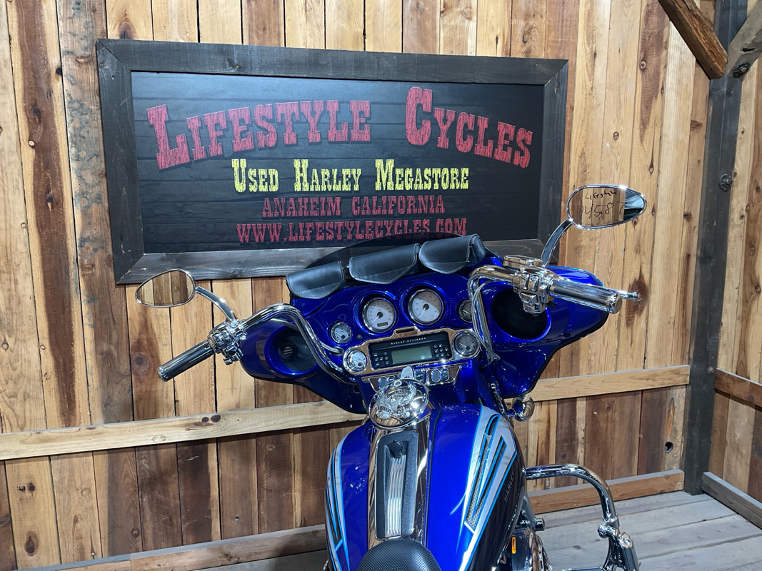 Street Glide®