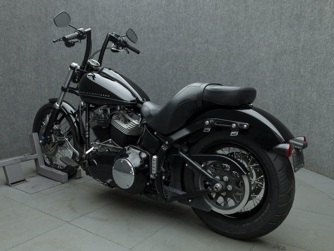 Softail® Blackline™