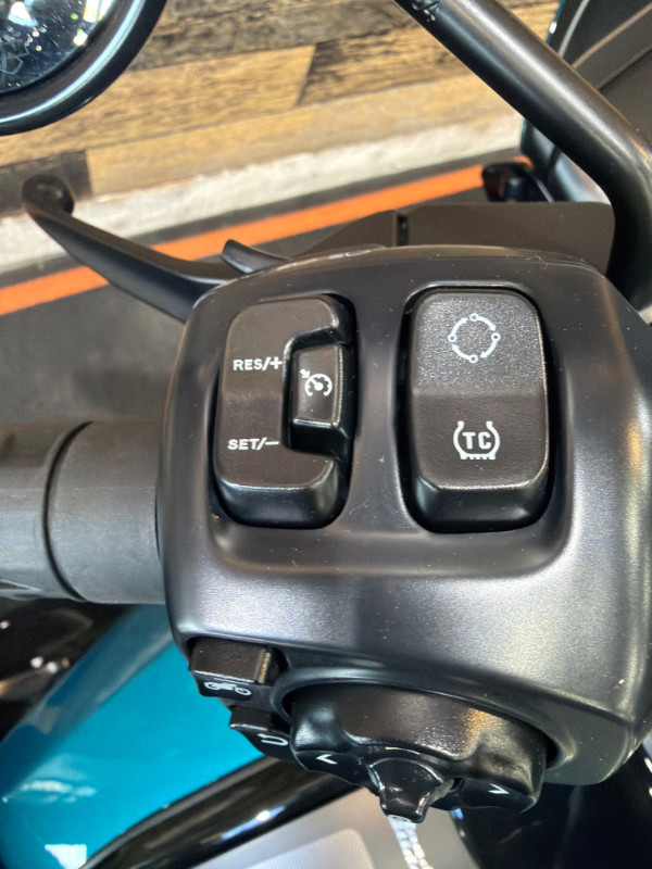 Road Glide®