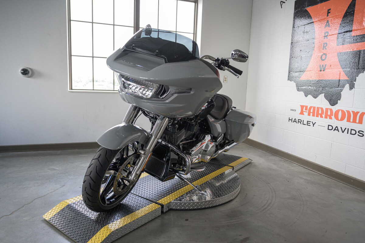 Road Glide®