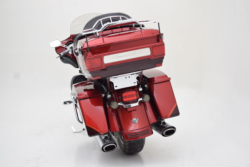 CVO® Ultra Classic® Electra Glide®
