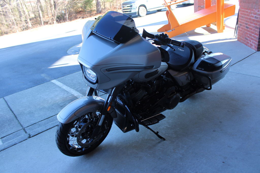 CVO® Street Glide®