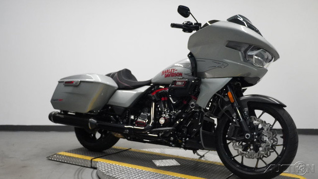 CVO® Road Glide® ST