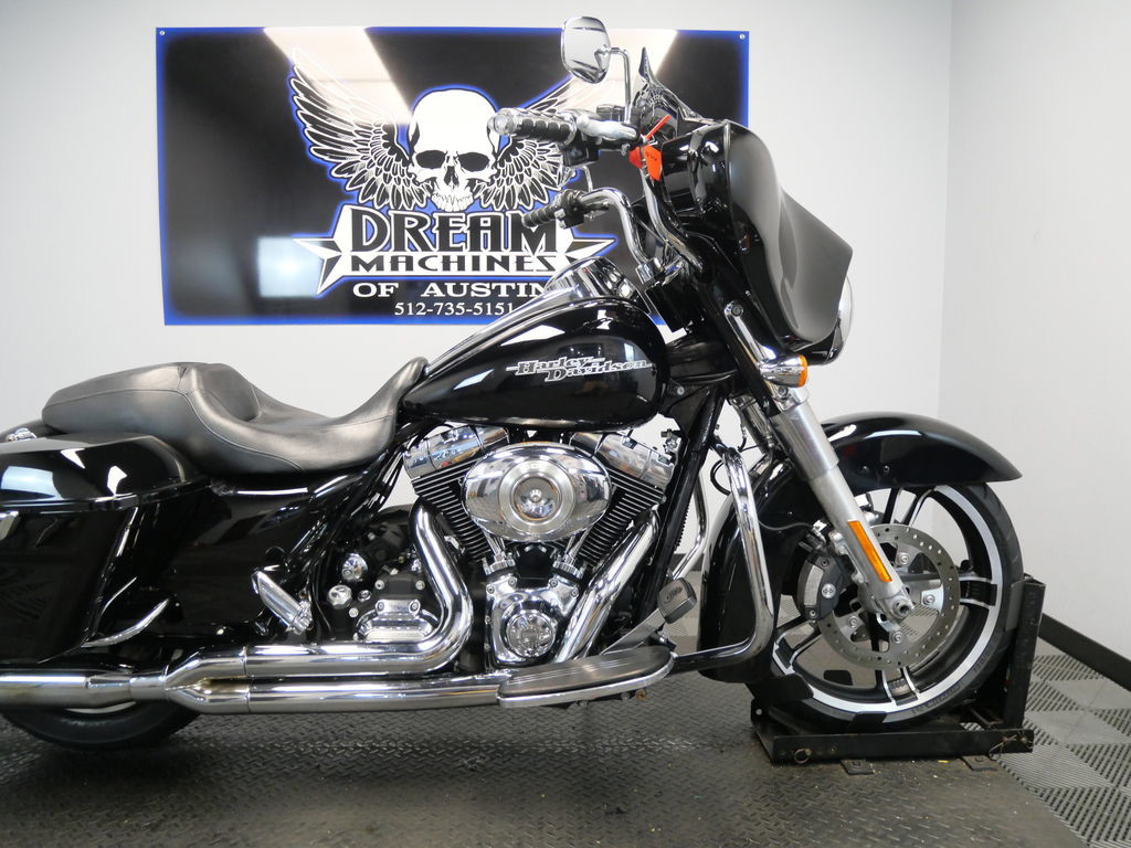Street Glide®