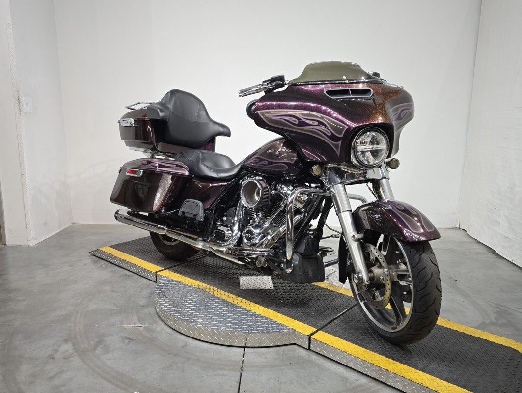 Street Glide® Special