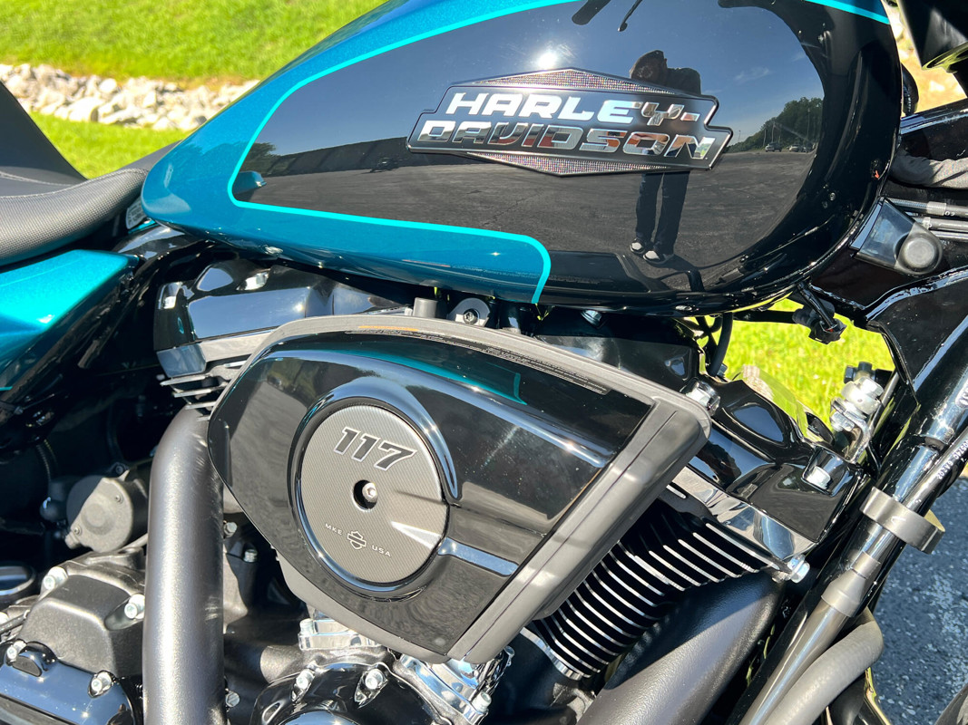 Street Glide®