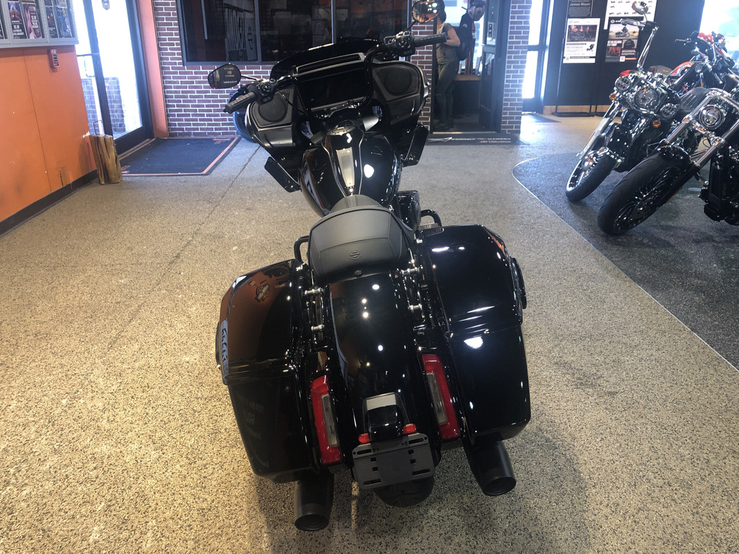Road Glide®