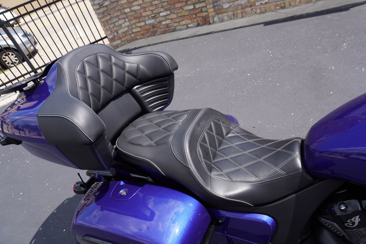 Pursuit Dark Horse Premium Package