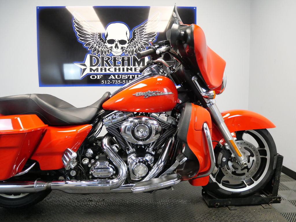 Street Glide®