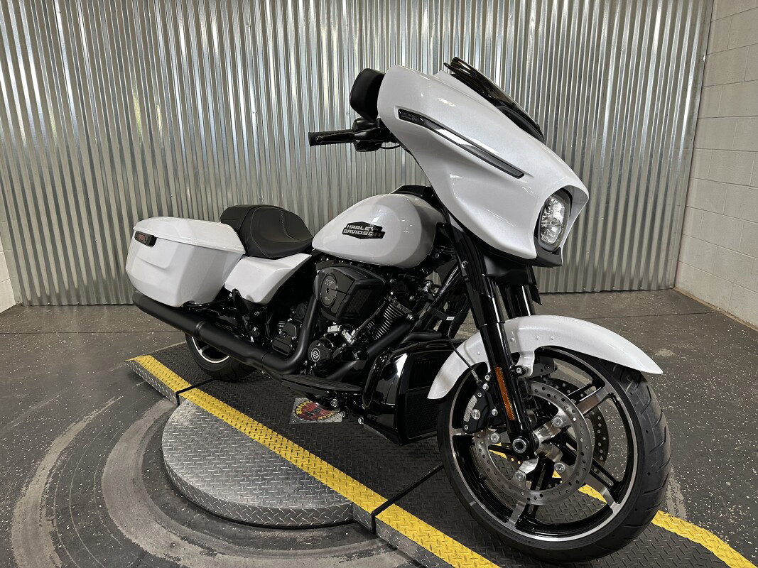 Street Glide®