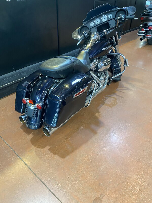 Street Glide®