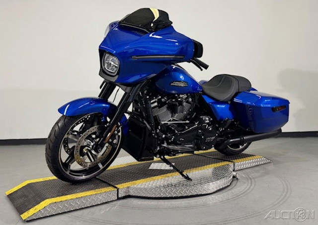Street Glide®