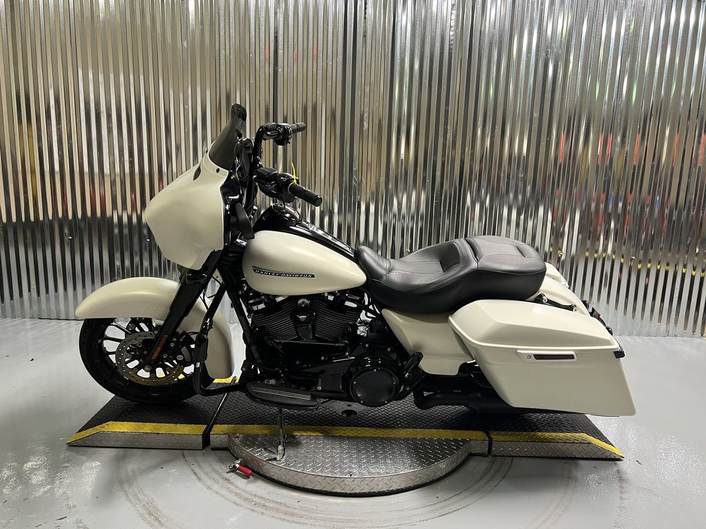 Street Glide® Special