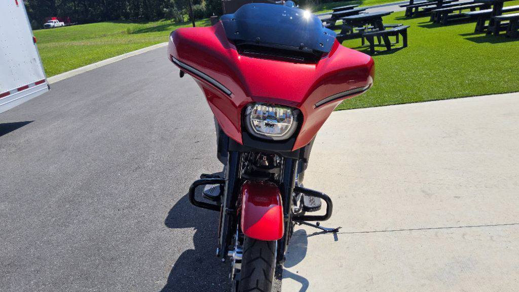 Street Glide®