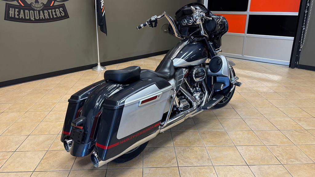 CVO® Street Glide®