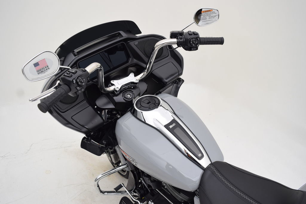 Road Glide®