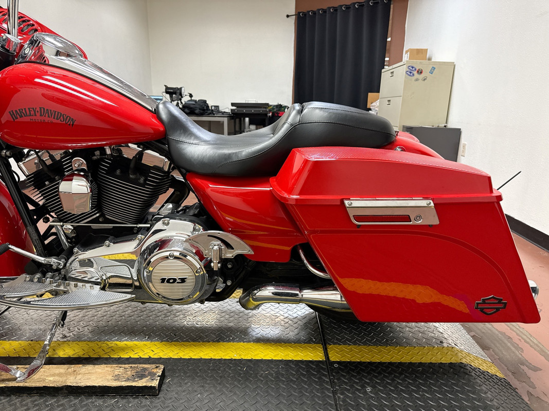 Road Glide® Custom