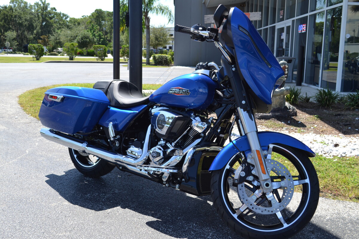 Street Glide®