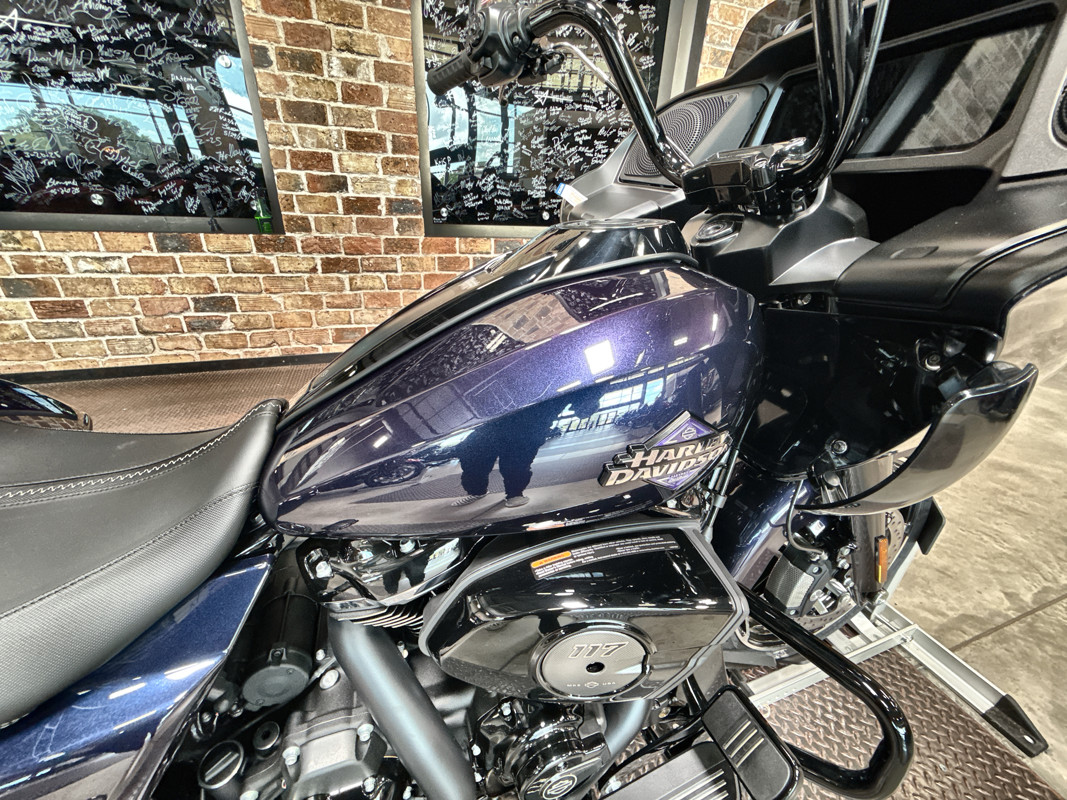 Road Glide®