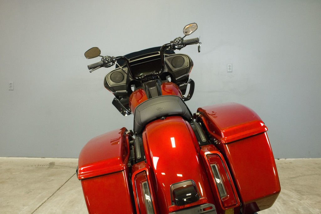 Road Glide®