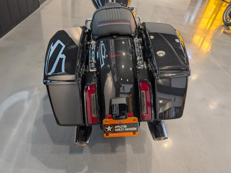 Road Glide®