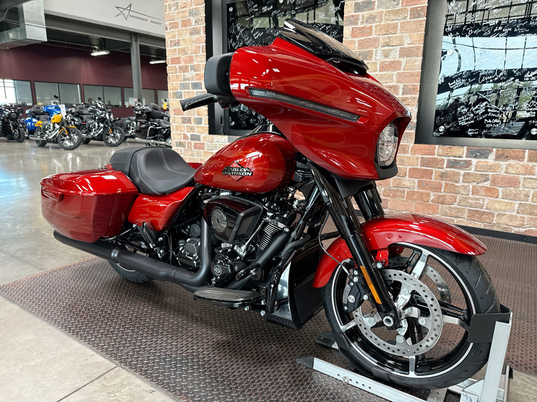 Street Glide®